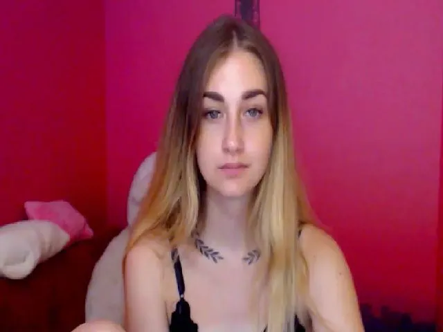 Live sex webcam photo for Lolly__Pop__ #260192263