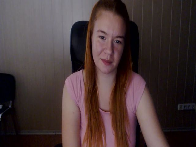 Live sex webcam photo for JiMiola #254088502