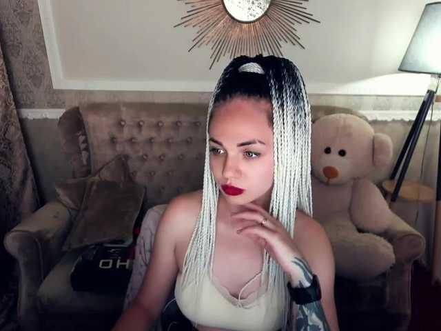 Live sex webcam photo for SkyEyesss #251700154