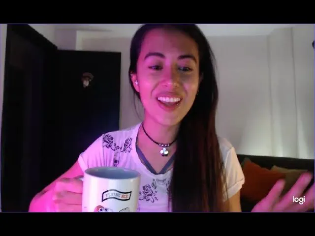 Live sex webcam photo for Andy_wonder #262354632