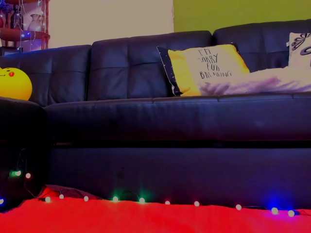 Live sex webcam photo for BlondeZ #241329522