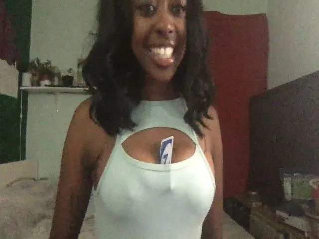 Live sex webcam photo for Ms_Bree #254308497
