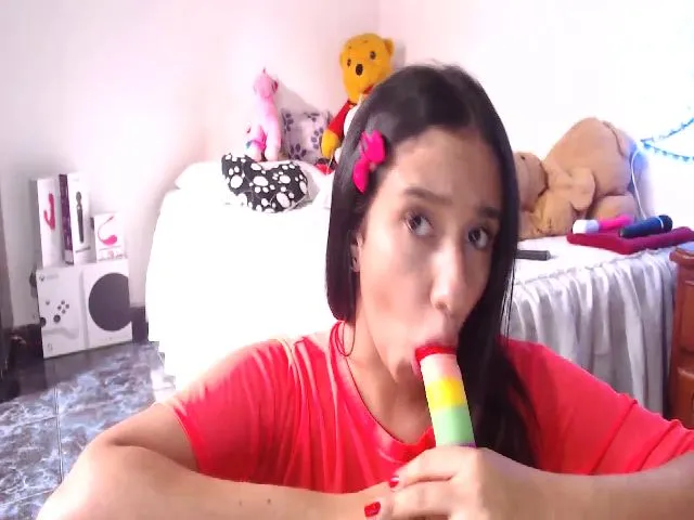 Live sex webcam photo for OnixxLee #263302332