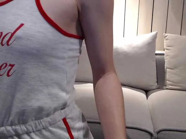Live sex webcam photo for Shy-SweetGirl #241128768