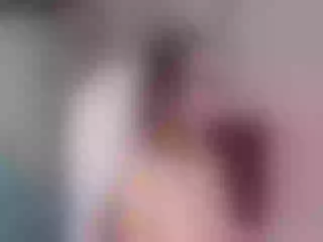 Live sex webcam photo for Sun_kissed1 #262606177
