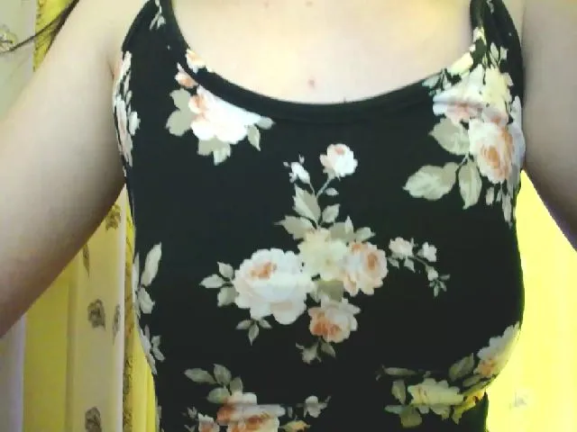 Live sex webcam photo for Lillit__Wood_ #255770179