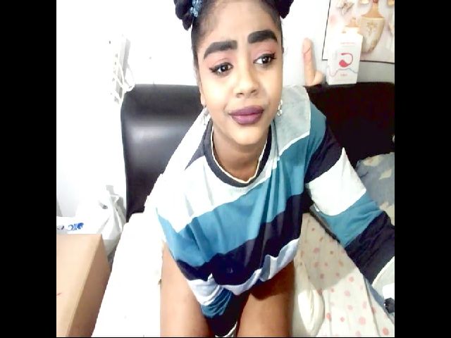 Live sex webcam photo for Indian_FireXX #261200774