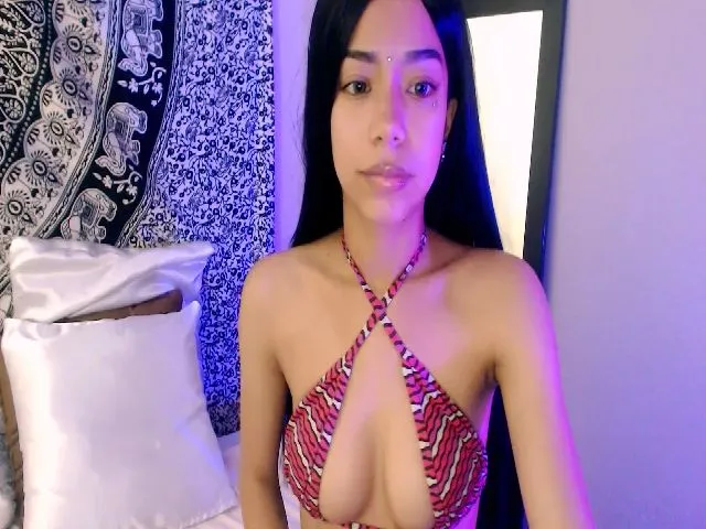 Live sex webcam photo for Emily_kim #253641426