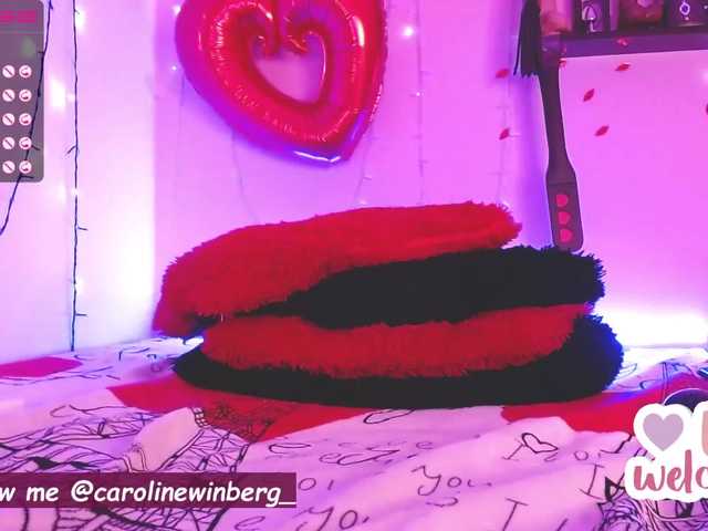 Live sex webcam photo for CarolineWinbr #241358858