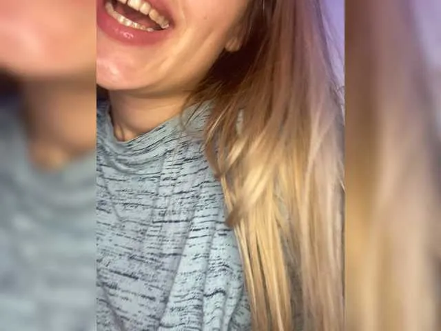 Live sex webcam photo for L0lly-D0lly #258130118