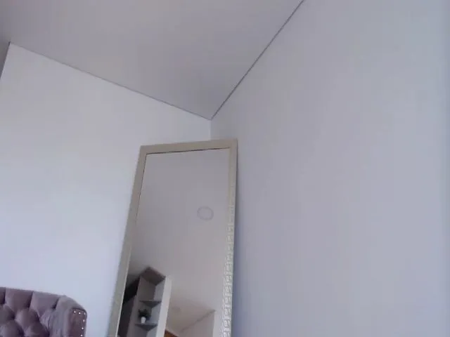 Live sex webcam photo for Juana_23 #256056448