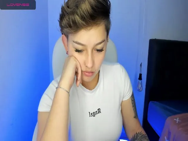 Live sex webcam photo for SalemJimenez #253348008