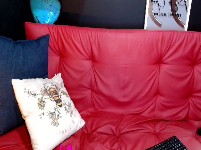 Live sex webcam photo for Ebonyindian69 #257098820