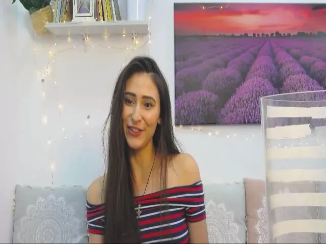 Live sex webcam photo for MaraW #253836607