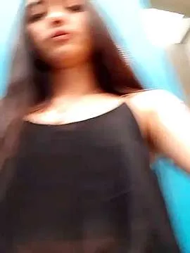 Live sex webcam photo for MyLittlePerverted #244533644