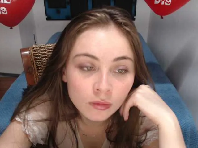 Live sex webcam photo for Chloe-Sweet69 #241111374