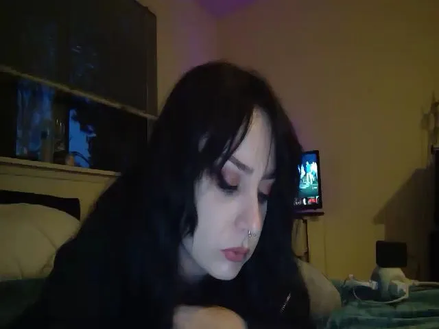 Live sex webcam photo for LilithLucid #264074971
