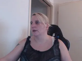 Live sex webcam photo for DrachenLady39 #240803282