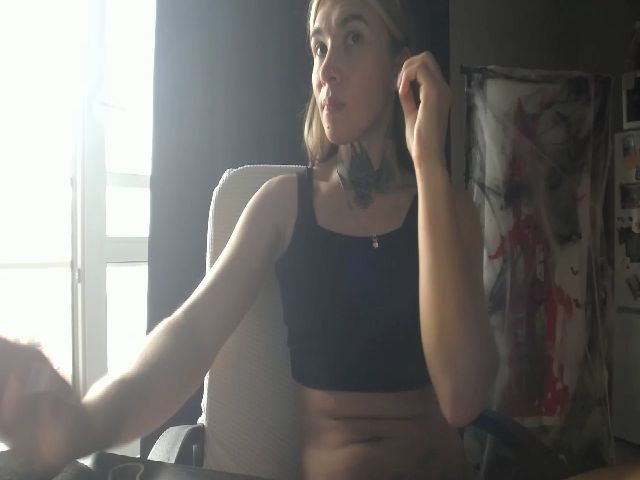 Live sex webcam photo for Angie_Wild #253471302