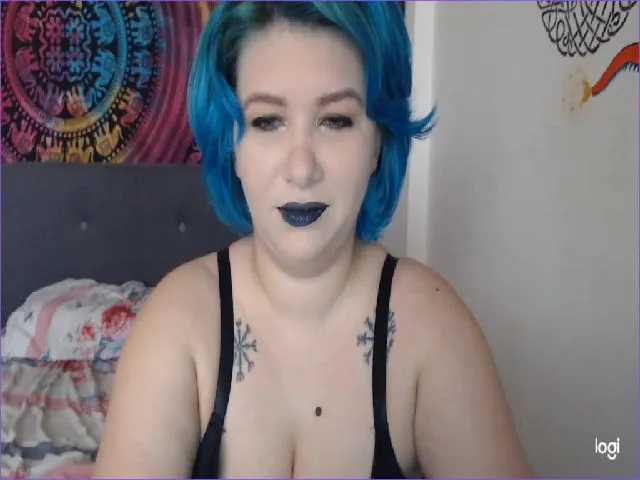 Live sex webcam photo for GoddessEmma #256813580