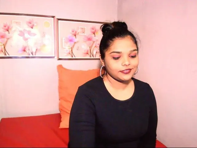 Live sex webcam photo for Indiankimmy #264147305