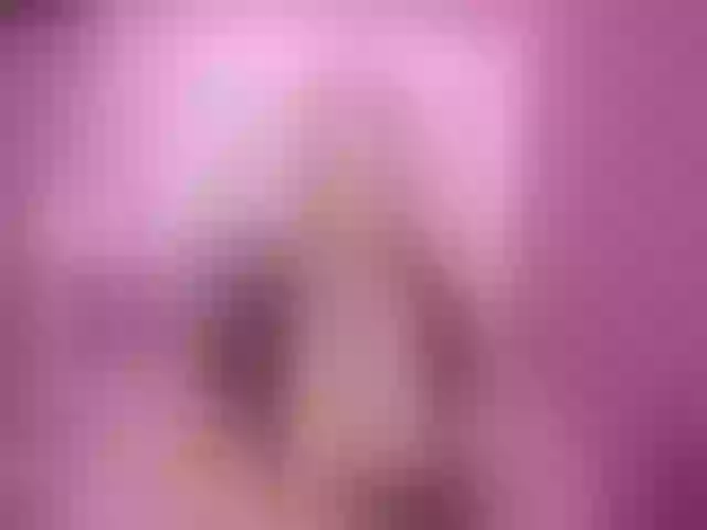 Live sex webcam photo for PtiMermaid #261183588