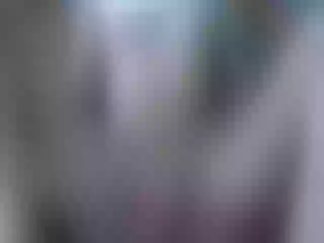 Live sex webcam photo for LiliannSweet #252420854