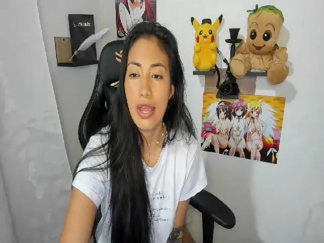 Live sex webcam photo for EvaInked #254672287