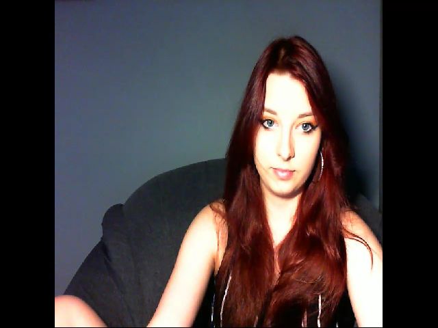 Live sex webcam photo for VirginLuna18 #253496374