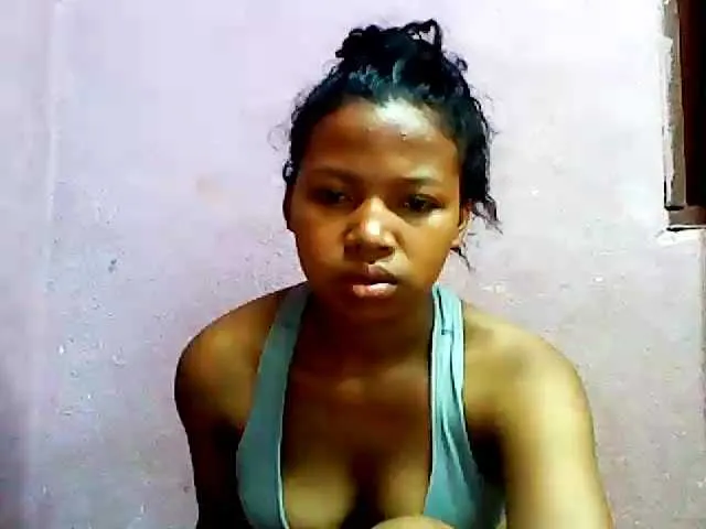 Live sex webcam photo for Metissia #240894193