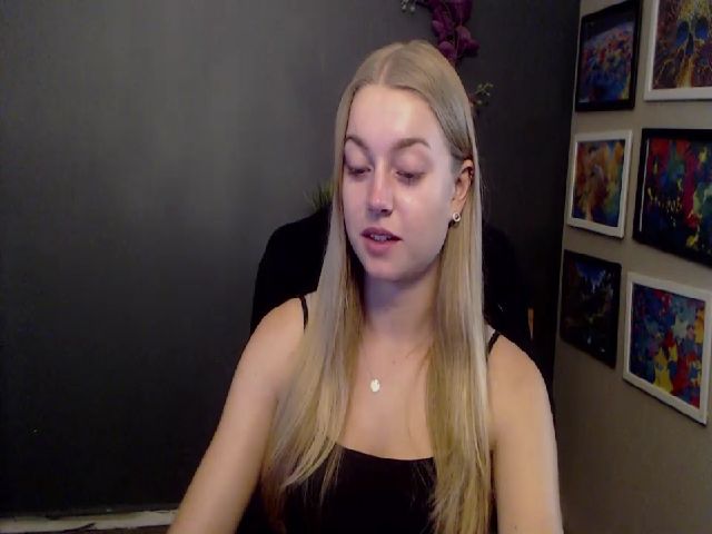 Live sex webcam photo for LUSTerica #253005033