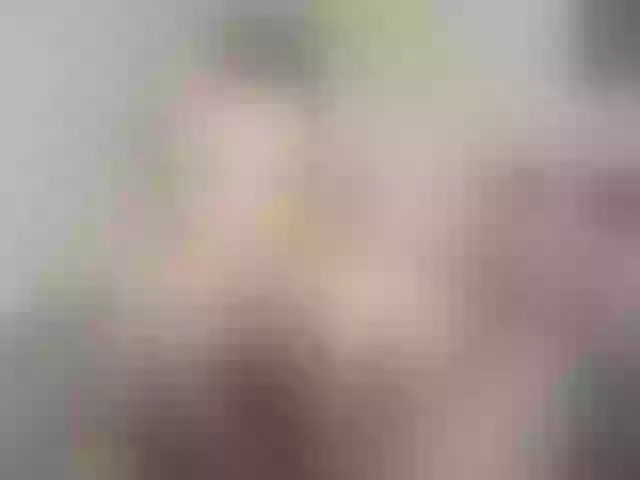 Live sex webcam photo for MisssMira #241351698
