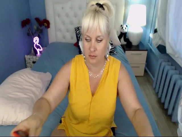 Live sex webcam photo for AVladica #253975624