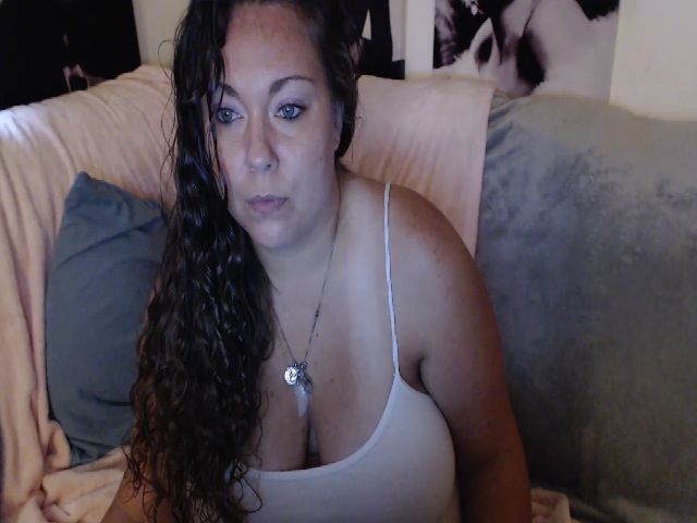 Live sex webcam photo for Kylie_Mcfly #264558409