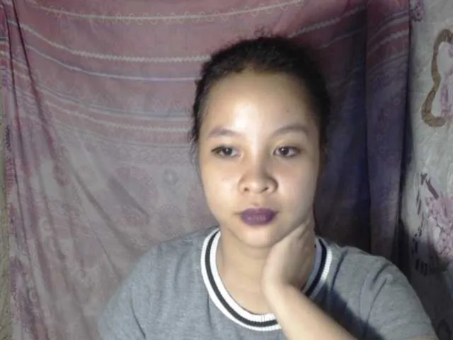 Live sex webcam photo for asianhotgirl #243140758