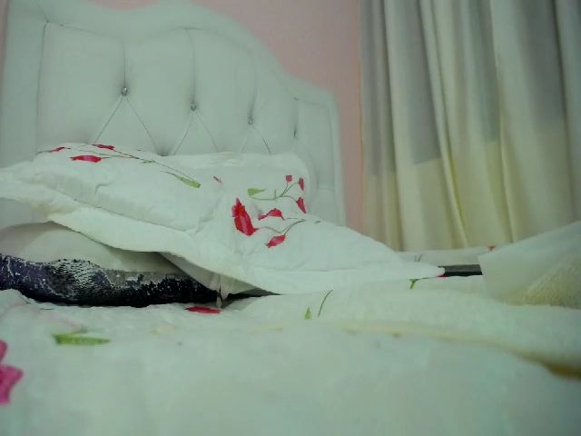 Live sex webcam photo for Petite_camila #287864347