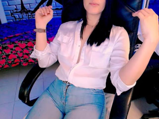 Live sex webcam photo for Sashabreck #287859876