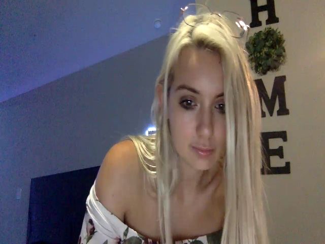 Live sex webcam photo for Sammy_gray #254467147