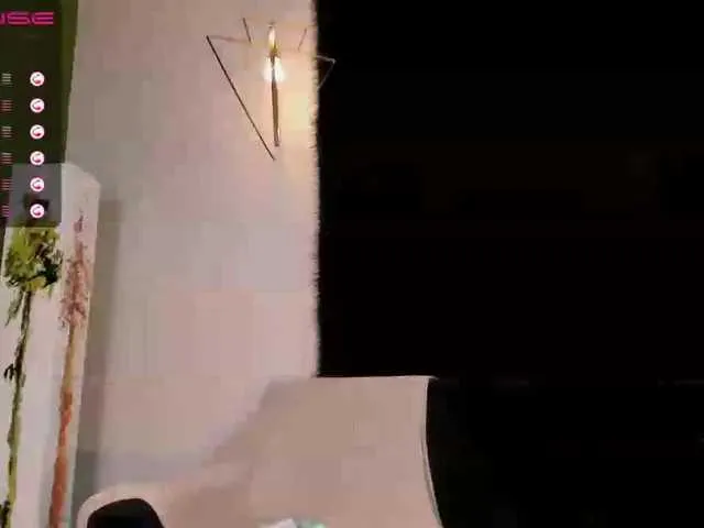 Live sex webcam photo for ZoePresley #240956302