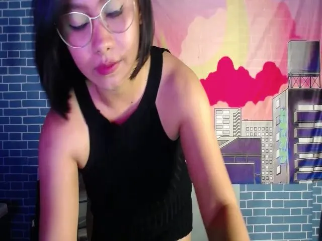 Live sex webcam photo for GoddessShaiya #258514011