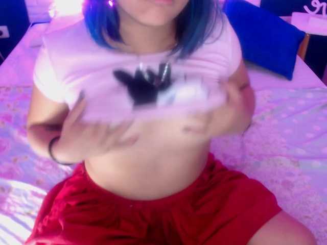 Live sex webcam photo for ViooletGreyy #245242704