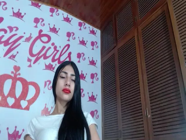 Live sex webcam photo for Naughtty_Doll #259270654
