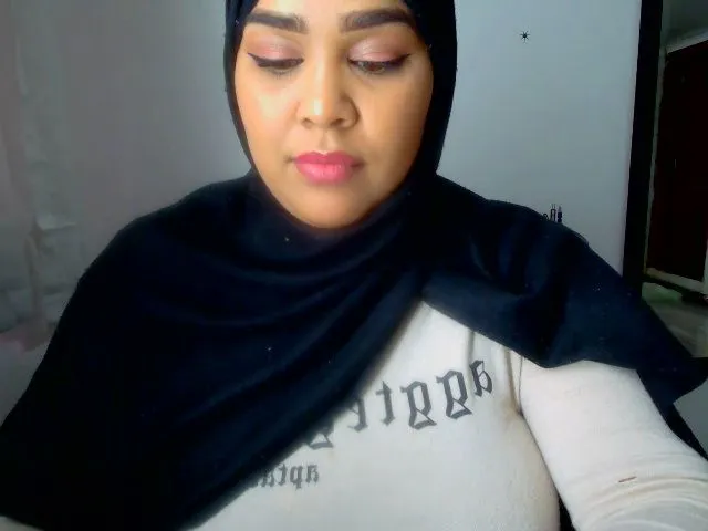 Live sex webcam photo for Shalyn_ #253566722