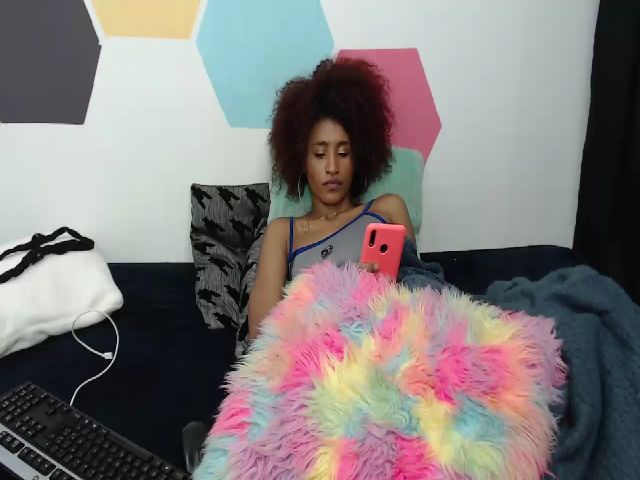 Live sex webcam photo for Dee_ebony #261104321