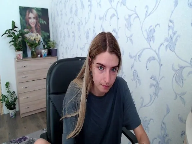 Live sex webcam photo for Springibabby #252382476