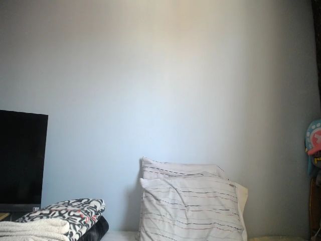 Live sex webcam photo for MsMoncler #258321230