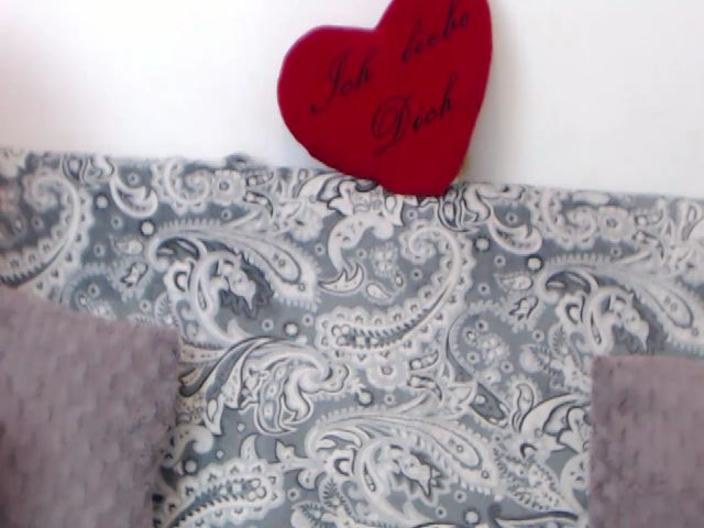 Live sex webcam photo for LayllaDean #263392685