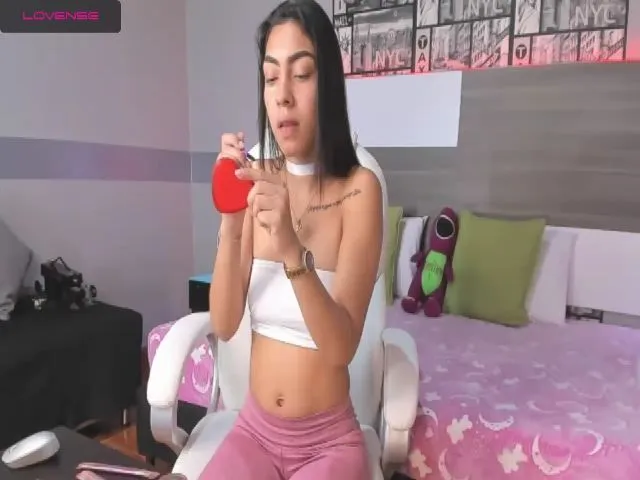 Live sex webcam photo for St_Katheryn #265504164