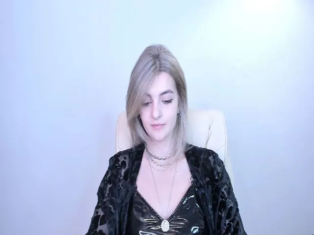 Live sex webcam photo for HelelGretta #252896034