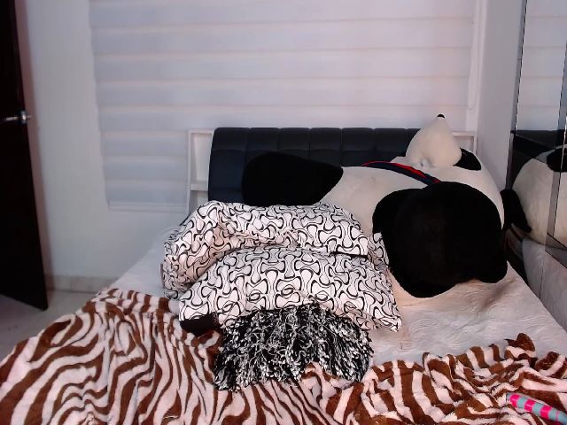 Live sex webcam photo for Luisa__torres #254207335